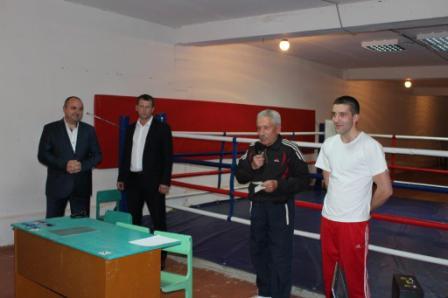 В Тбилисском районе появился боксерский ринг